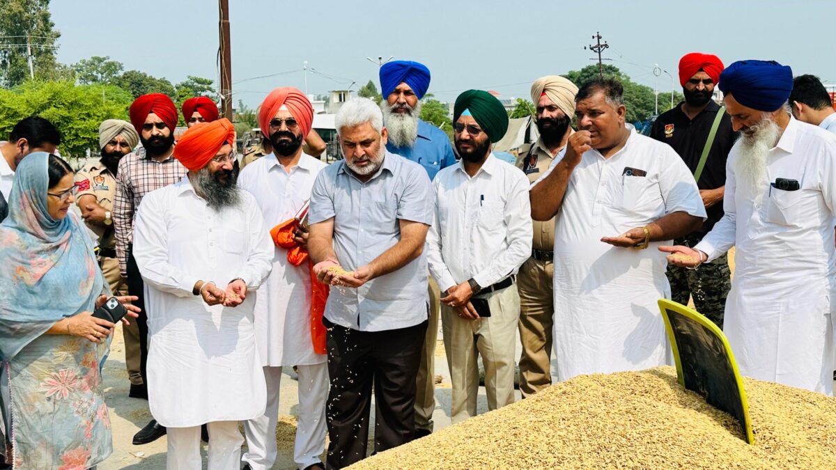 ਕਿਸਾਨਾਂ ਦੀ ਪੁੱਤਾਂ ਵਾਂਗ ਪਾਲ਼ੀ ਫ਼ਸਲ ਦਾ ਇੱਕ-ਇੱਕ ਦਾਣਾ ਖ਼ਰੀਦਿਆ ਜਾਵੇਗਾ : ਕੈਬਨਿਟ ਮੰਤਰੀ ਕਟਾਰੂਚੱਕ
