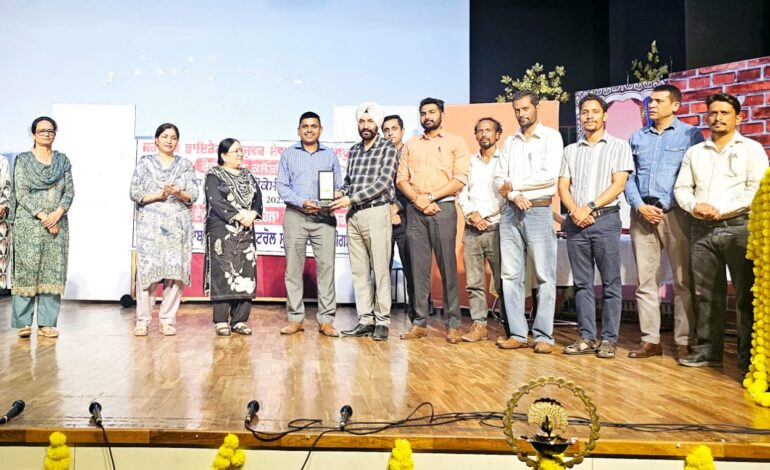 ਯੁਵਕ ਸੇਵਾਵਾਂ ਵਿਭਾਗ ਵੱਲੋਂ ਰੈੱਡ ਰਿਬਨ ਕਲੱਬਾਂ ਦੀ ਜ਼ਿਲ੍ਹਾ ਪੱਧਰੀ ਐਡਵੋਕੇਸੀ ਮੀਟਿੰਗ ਅਤੇ ਨਾਟਕ ਮੁਕਾਬਲੇ ਆਯੋਜਿਤ