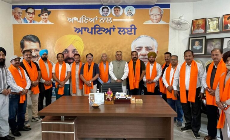 ਆਮ ਆਦਮੀ ਪਾਰਟੀ ਵੱਲੋਂ ਹਲਕਾ ਗੁਰਦਾਸਪੁਰ ਵਿੱਚ ਨਵੇਂ ਬਲਾਕ ਪ੍ਰਧਾਨਾਂ ਦੀ ਨਿਯੁਕਤੀ, ਸੀਨੀਅਰ ਆਗੂ ਰਮਨ ਬਹਿਲ ਵੱਲੋਂ ਵਧਾਈ