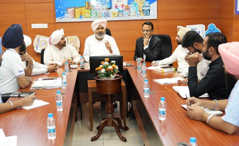 ਵਿੱਤ ਮੰਤਰੀ ਹਰਪਾਲ ਸਿੰਘ ਚੀਮਾ ਵੱਲੋਂ ਵੇਰਕਾ ਆਊਟਸੋਰਸਡ ਯੂਨੀਅਨ ਦੇ ਮੁੱਦਿਆਂ ਦੇ ਹੱਲ ਲਈ ਉੱਚ-ਪੱਧਰੀ ਕਮੇਟੀ ਬਣਾਉਣ ਦੇ ਨਿਰਦੇਸ਼