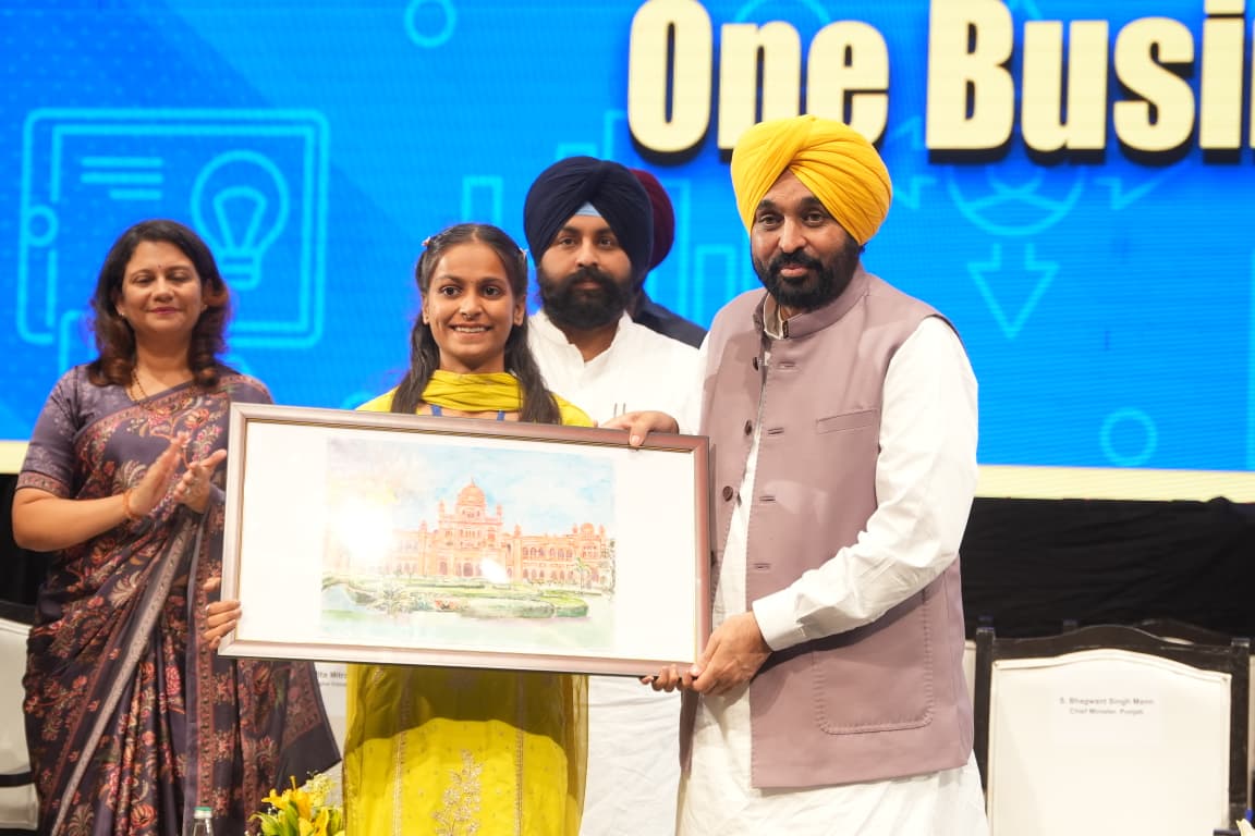 ਅਰਵਿੰਦ ਕੇਜਰਵਾਲ ਅਤੇ ਮੁੱਖ ਮੰਤਰੀ ਮਾਨ ਵੱਲੋਂ ਨੌਜਵਾਨਾਂ ਦੀ ਉੱਦਮੀ ਸੋਚ ਨੂੰ ਉਤਸ਼ਾਹਿਤ ਕਰਨ ਬਾਰੇ ਨਵੇਂ ਕੋਰਸ ਦੀ ਸ਼ੁਰੂਆਤ