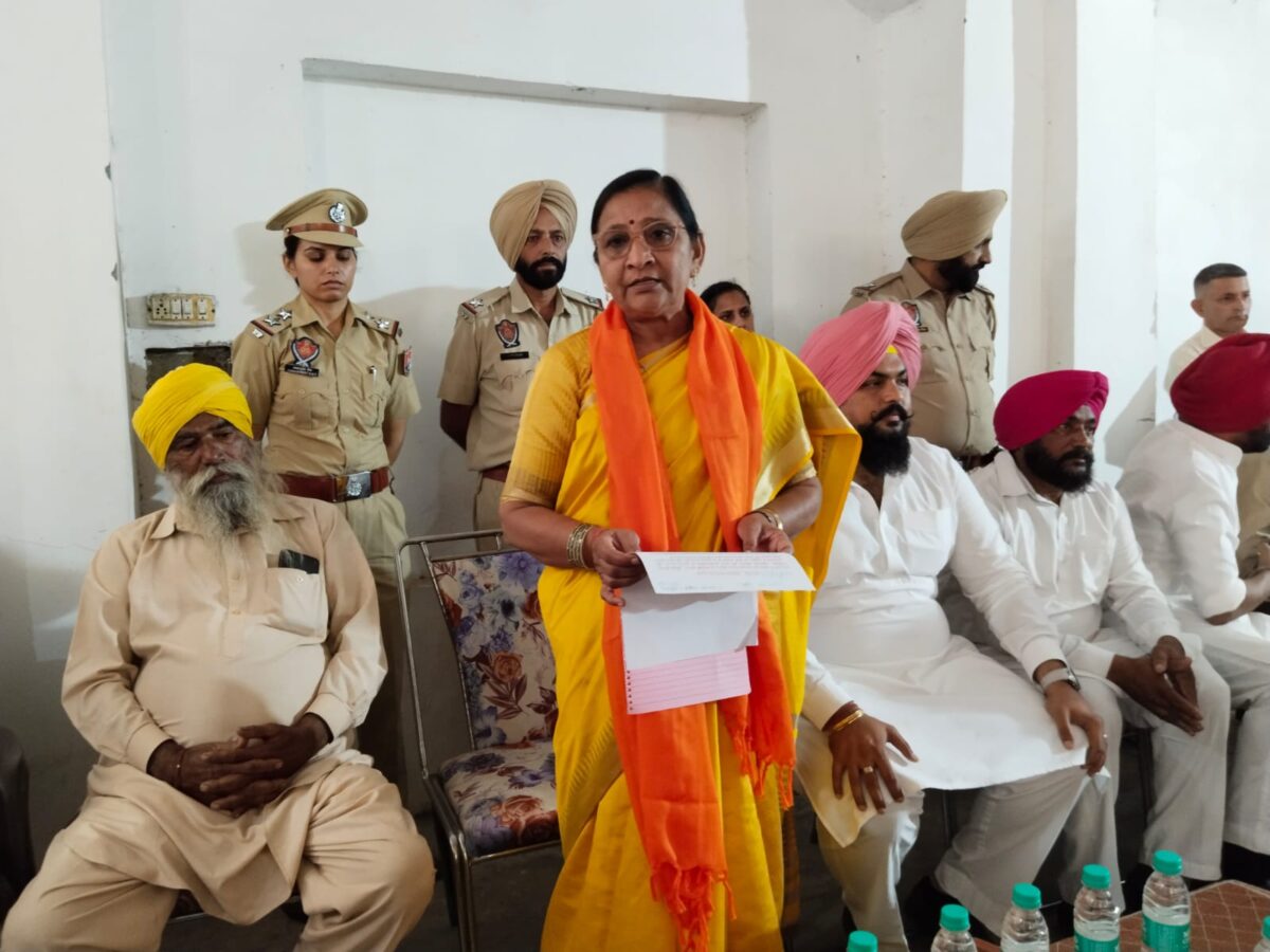 ਕੇਂਦਰੀ ਰਾਜ ਮੰਤਰੀ ਸ਼੍ਰੀਮਤੀ ਨਿਮੂਬੇਨ ਜਯੰਤੀ ਭਾਈ ਬਾਂਭਨੀਆ ਨੇ ਲੁਧਿਆਣਾ ਦੇ ਹੜ੍ਹ ਪ੍ਰਭਾਵਿਤ ਪਿੰਡਾਂ ਦਾ ਦੌਰਾ ਕੀਤਾ