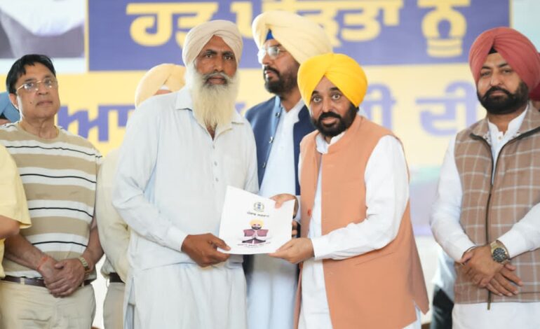 ਪੰਜਾਬ ਵਿੱਚ ‘ਆਪ’ ਸਰਕਾਰ ਨੇ ਆਪਣੇ ਵਾਅਦੇ ਕੀਤੇ ਪੂਰੇ , 30 ਦਿਨਾਂ ਵਿੱਚ ਕਿਸਾਨਾਂ ਨੂੰ 20,000 ਰੁਪਏ ਪ੍ਰਤੀ ਏਕੜ ਮੁਆਵਜ਼ਾ ਦੇ ਕੇ ਰਚਿਆ ਇਤਿਹਾਸ