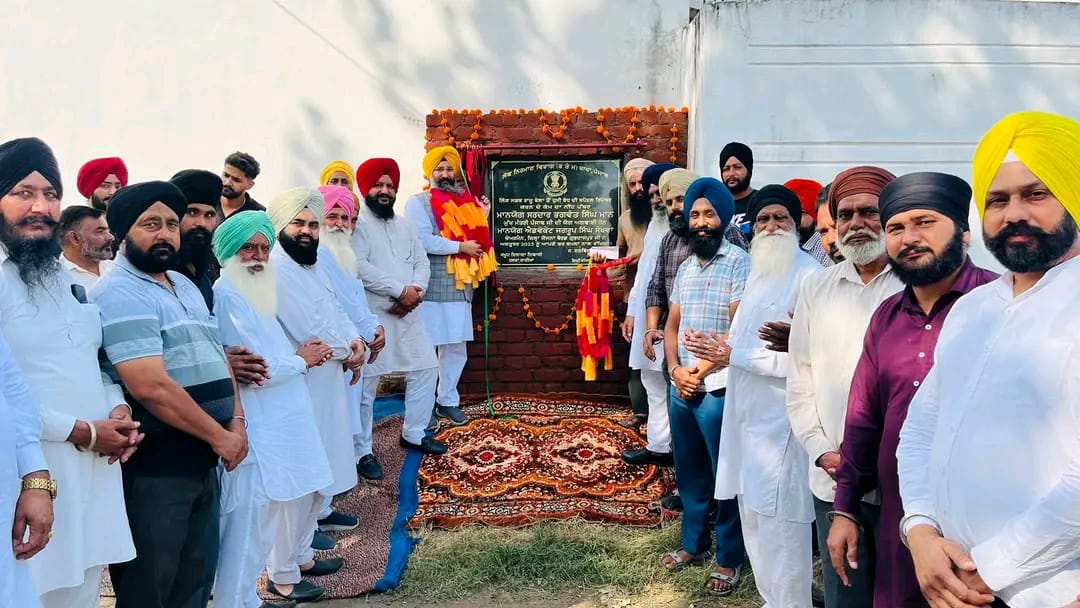 ਐਡਵੋਕੇਟ ਜਗਰੂਪ ਸਿੰਘ ਸੇਖਵਾਂ ਨੇ ਪਿੰਡ ਰਾਜੂਬੇਲਾ ਤੋਂ ਧੁੱਸੀ ਬੰਨ੍ਹ ਸੜਕ ਦੀ ਮੁਰੰਮਤ ਦਾ ਨੀਂਹ-ਪੱਥਰ ਰੱਖਿਆ, ਹਲਕਾ ਕਾਦੀਆਂ ਦੇ ਵਿਕਾਸ ਲਈ ਦਿੜ੍ਹ ਸੰਕਲਪ