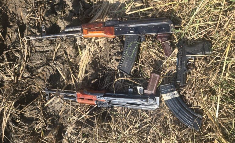 ਦੀਵਾਲੀ ਤੋਂ ਪਹਿਲਾਂ ਤਰਨਤਾਰਨ ਵਿੱਚ ਭਾਰਤ-ਪਾਕਿਸਤਾਨ ਸਰਹੱਦ ਨੇੜੇ ਦੋ ਏ.ਕੇ.-47 ਰਾਈਫਲਾਂ ਬਰਾਮਦ