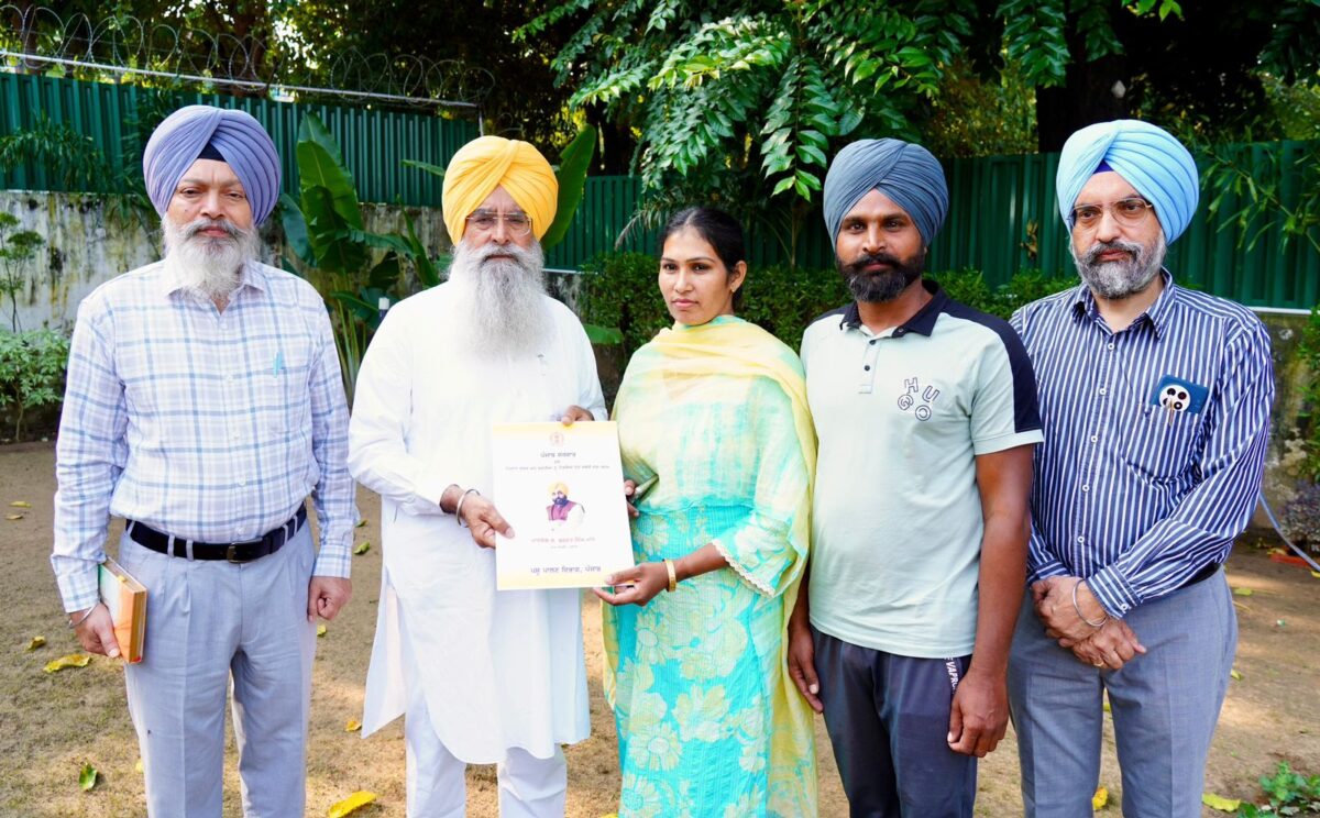 ਗੁਰਮੀਤ ਸਿੰਘ ਖੁੱਡੀਆਂ ਨੇ 25 ਵੈਟਰਨਰੀ ਇੰਸਪੈਕਟਰਾਂ ਸਮੇਤ ਕੁੱਲ 28 ਨਵੇਂ ਭਰਤੀ ਹੋਏ ਉਮੀਦਵਾਰਾਂ ਨੂੰ ਨਿਯੁਕਤੀ ਪੱਤਰ ਸੌਂਪੇ