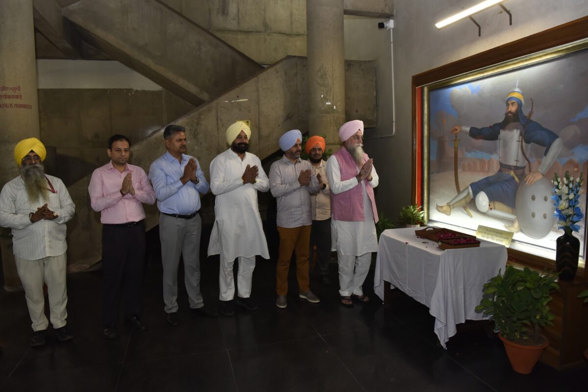 ਸਪੀਕਰ ਵੱਲੋਂ ਮਹਾਨ ਯੋਧੇ ਬਾਬਾ ਬੰਦਾ ਸਿੰਘ ਬਹਾਦਰ ਨੂੰ ਉਨ੍ਹਾਂ ਦੇ ਜਨਮ ਦਿਵਸ ‘ਤੇ ਸ਼ਰਧਾ ਦੇ ਫੁੱਲ ਭੇਟ