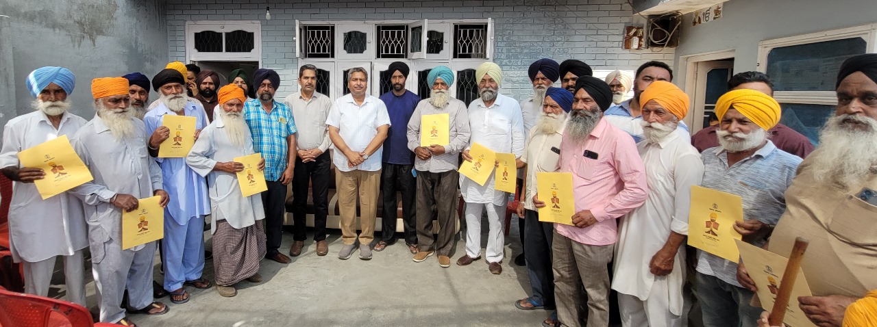 ਹਲਕਾ ਇੰਚਾਰਜ ਸ਼ਮਸ਼ੇਰ ਸਿੰਘ ਨੇ ਹੜ੍ਹ ਪ੍ਰਭਾਵਿਤ ਕਿਸਾਨਾਂ ਨੂੰ 36.16 ਲੱਖ ਰੁਪਏ ਦੀ ਮੁਆਵਜਾ ਰਾਸ਼ੀ ਵੰਡੀ