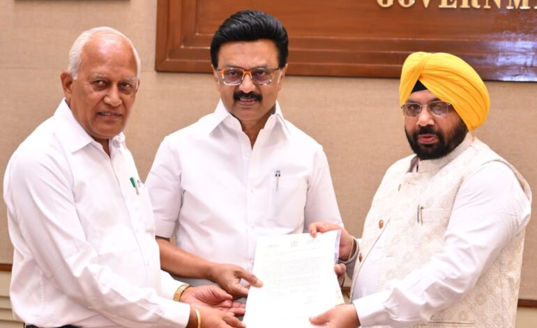 ਹਰਭਜਨ ਸਿੰਘ ਈ.ਟੀ.ਓ ਅਤੇ ਬਰਿੰਦਰ ਕੁਮਾਰ ਗੋਇਲ ਵੱਲੋਂ ਤਾਮਿਲਨਾਡੂ ਦੇ ਮੁੱਖ ਮੰਤਰੀ ਐਮ.ਕੇ ਸਟਾਲਿਨ ਨਾਲ ਮੁਲਾਕਾਤ