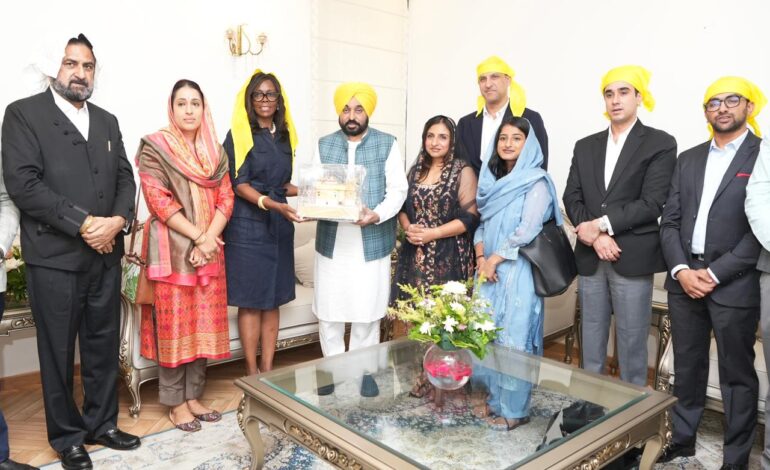 ਮੁੱਖ ਮੰਤਰੀ ਨੇ ਸ਼ਹੀਦ ਭਗਤ ਸਿੰਘ ਦੀ ਦੁਰਲੱਭ ਵੀਡੀਓ ਫੁਟੇਜ ਹਾਸਲ ਕਰਨ ਲਈ ਬਰਤਾਨੀਆ ਦੇ ਕਾਨੂੰਨਦਾਨੀਆਂ ਤੋਂ ਸਮਰਥਨ ਮੰਗਿਆ