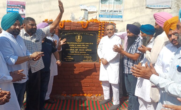 ਰਮਨ ਬਹਿਲ ਵਲੋਂ 1 ਕਰੋੜ 67 ਲੱਖ ਰੁਪਏ ਦੀ ਲਾਗਤ ਨਾਲ ਗੁਰਦਾਸਪੁਰ ਹਲਕੇ ਦੀਆਂ ਸੰਪਰਕ ਸੜਕਾਂ ਦੇ ਨਿਰਮਾਣ ਕਾਰਜਾਂ ਦੀ ਸ਼ੁਰੂਆਤ