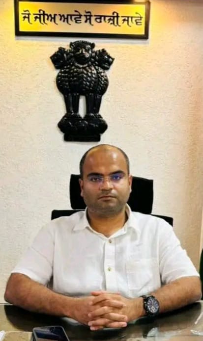 ਪਰਾਲੀ ਪ੍ਰੋਟੈਕਸ਼ਨ ਫੋਰਸ’ ਦੀਆਂ ਟੀਮਾਂ ਪਿੰਡਾਂ ਵਿੱਚ ਜਾ ਕੇ ਕਿਸਾਨਾਂ ਨਾਲ ਤਾਲਮੇਲ ਰੱਖਣ ਨੂੰ ਯਕੀਨੀ ਬਣਾਉਣ- ਆਦਿੱਤਿਆ ਉੱਪਲ, ਡਿਪਟੀ ਕਮਿਸ਼ਨਰ