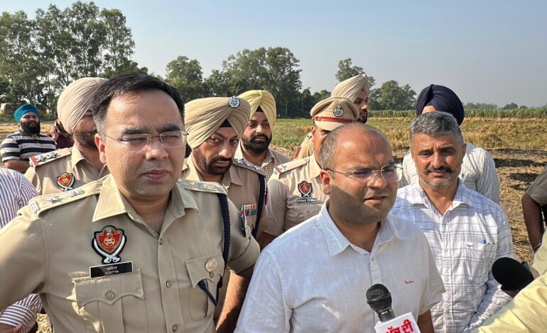 ਡਿਪਟੀ ਕਮਿਸ਼ਨਰ ਆਦਿੱਤਿਆ ਉੱਪਲ ਅਤੇ ਐਸ.ਐਸ.ਪੀ ਆਦਿੱਤਿਆ ਵੱਲੋਂ ਕਾਹਨੂੰਵਾਨ ਬਲਾਕ ਦੇ ਪਿੰਡਾਂ ਦੌਰਾ