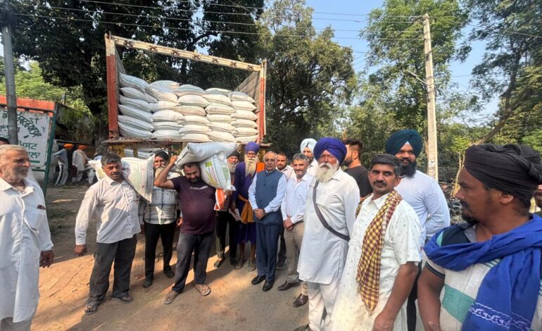 ਰਮਨ ਬਹਿਲ ਨੇ ਹੜ੍ਹ ਪ੍ਰਭਾਵਿਤ ਕਿਸਾਨਾਂ ਨੂੰ ਕਣਕ ਦਾ ਮੁਫ਼ਤ ਬੀਜ ਵੰਡਣ ਦੀ ਕਰਵਾਈ ਸ਼ੁਰੂਆਤ