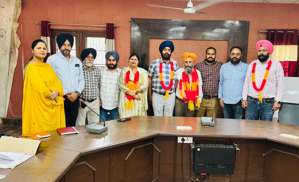 ਸੁਖਜਿੰਦਰ ਸਿੰਘ ਬੀ.ਡੀ.ਪੀ.ਓ ਸਰਬਸੰਮਤੀ ਨਾਲ ਬੀ.ਡੀ.ਪੀ.ਓ ਐਸੋਸੀਏਸ਼ਨਸ ਜ਼ਿਲ੍ਹਾ ਗੁਰਦਾਸਪੁਰ ਦੇ ਪ੍ਰਧਾਨ ਚੁਣੇ ਗਏ