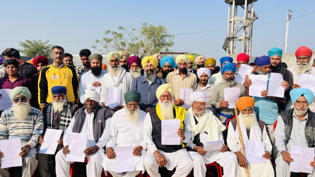 ਐਡਵੋਕੇਟ ਜਗਰੂਪ ਸਿੰਘ ਸੇਖਵਾਂ ਨੇ ਹੜ ਪ੍ਰਭਾਵਿਤ 428 ਕਿਸਾਨਾਂ ਨੂੰ 2 ਕਰੋੜ ਰੁਪਏ ਤੋਂ ਵੱਧ ਦੀ ਰਾਸ਼ੀ ਵੰਡੀ