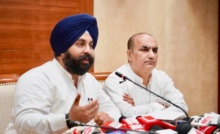 ਸ੍ਰੀ ਗੁਰੂ ਤੇਗ਼ ਬਹਾਦਰ ਜੀ ਦਾ 350ਵਾਂ ਸ਼ਹੀਦੀ ਦਿਹਾੜਾ: ਪੰਜਾਬ ਸਰਕਾਰ ਨੇ ਵਿਦਿਆਰਥੀਆਂ ਲਈ 15-ਦਿਨਾ ਵਿਦਿਅਕ ਪਾਠਕ੍ਰਮ ਦੀ ਯੋਜਨਾ ਉਲੀਕੀ, ਸਾਰੀਆਂ ਤਹਿਸੀਲਾਂ ਤੋਂ ਸ੍ਰੀ ਅਨੰਦਪੁਰ ਸਾਹਿਬ ਤੱਕ ਮੁਫ਼ਤ ਬੱਸ ਸੇਵਾ ਦਾ ਕੀਤਾ ਜਾਵੇਗਾ ਪ੍ਰਬੰਧ