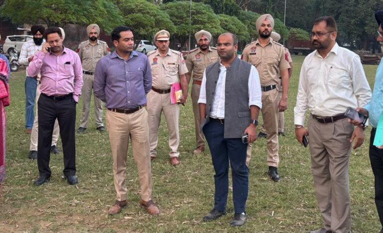 ਡਿਪਟੀ ਕਮਿਸ਼ਨਰ ਆਦਿੱਤਿਆ ਉੱਪਲ ਵੱਲੋਂ 8 ਨਵੰਬਰ ਨੂੰ ਆਈ.ਟੀ.ਆਈ ਬਟਾਲਾ ਵਿਖੇ ਹੋਣ ਵਾਲੇ ਲਾਈਟ ਐਂਡ ਸਾਊਂਡ ਸ਼ੋਅ ਦੀਆਂ ਤਿਆਰੀਆਂ ਦਾ ਜਾਇਜ਼ਾ ਲਿਆ