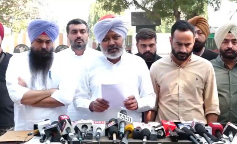 ਪੰਜਾਬ ਦੀ ਵਿਰਾਸਤ ‘ਤੇ ਭਾਜਪਾ ਦਾ ਹਮਲਾ! AAP ਸਾਂਸਦ ਬੋਲੇ- ਯੂਨੀਵਰਸਿਟੀ ਦੀ ਸੈਨੇਟ ਨੂੰ ਇਹ ਨੋਟੀਫਿਕੇਸ਼ਨ ਭੰਗ ਨਹੀਂ ਕਰ ਸਕਦਾ, “ਪੰਜਾਬ ਨਹੀਂ ਦੱਬੇਗਾ”