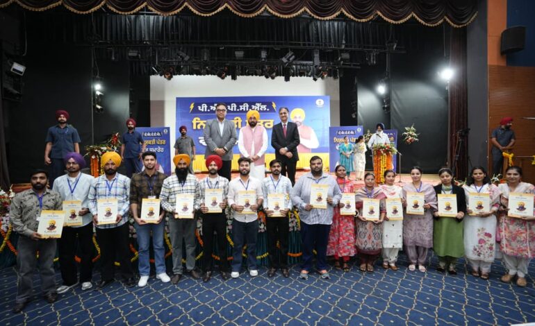 58,962 ਸਰਕਾਰੀ ਨੌਕਰੀਆਂ ਇਮਾਨਦਾਰੀ ਨਾਲ ਦਿੱਤੀਆਂ, ਹੁਣ ਨੌਜਵਾਨ ਆਪਣੀ ਨੌਕਰੀ ਇਮਾਨਦਾਰੀ ਨਾਲ ਨਿਭਾਉਣ-ਮੁੱਖ ਮੰਤਰੀ