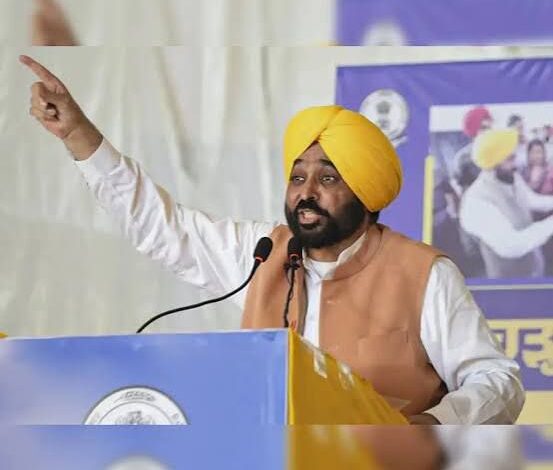 ਮਾਨ ਸਰਕਾਰ ਨੇ ਖ਼ਤਮ ਕੀਤਾ ਪਿਛਲੀਆਂ ਸਰਕਾਰਾਂ ਦਾ ‘ਮਾਫ਼ੀਆ ਰਾਜ’! ਅਰਬਾਂ ਦੀ ਸਰਕਾਰੀ ਜ਼ਮੀਨ ‘ਤੇ 3 ਵੱਡੇ ਪ੍ਰੋਜੈਕਟ ਸ਼ੁਰੂ, ਖੁੱਲ੍ਹੇ ਰੁਜ਼ਗਾਰ ਅਤੇ ਤਰੱਕੀ ਦੇ ਰਾਹ!