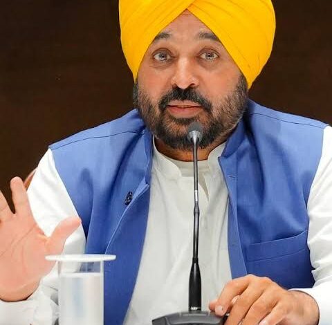 ਮਾਨ ਸਰਕਾਰ ਦੀ ਲੋਕ ਭਲਾਈ ਵਿੱਚ ਏਕਤਾ ਦੀ ਉਦਾਹਰਣ—ਸਤਿਕਾਰ, ਸ਼ਰਧਾ ਅਤੇ ਸੁਰੱਖਿਆ ਦਾ ਸੰਗਮ; 693 ਕਰੋੜ ਰੁਪਏ ਦੀਆਂ ਪੈਨਸ਼ਨਾਂ, 100 ਕਰੋੜ ਰੁਪਏ ਦੀਆਂ ਤੀਰਥ ਯਾਤਰਾਵਾਂ, ਅਤੇ 10 ਲੱਖ ਰੁਪਏ ਦੀ ਸਿਹਤ ਸੁਰੱਖਿਆ*