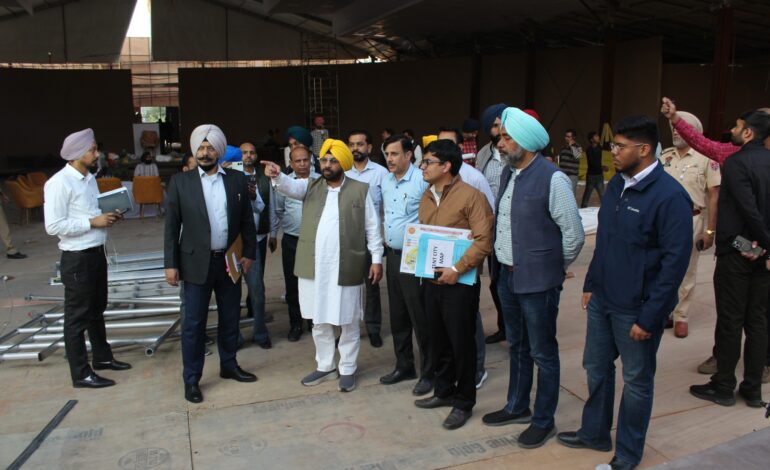 ਸ੍ਰੀ ਅਨੰਦਪੁਰ ਸਾਹਿਬ ਨੂੰ ਜੁੜਦੀਆਂ 317 ਕਿਲੋਮੀਟਰ ਸੜਕਾਂ ਨੂੰ 100 ਕਰੋੜ ਰੁਪਏ ਦੀ ਲਾਗਤ ਨਾਲ ਅਪਗ੍ਰੇਡ ਕੀਤਾ ਜਾ ਰਿਹਾ ਹੈ- ਹਰਭਜਨ ਸਿੰਘ ਈ.ਟੀ.ਓ