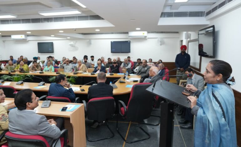 ਪੰਜਾਬ ਸਰਕਾਰ ਵੱਲੋਂ ਮਹਿਲਾ ਸਸ਼ਕਤੀਕਰਨ ਨੂੰ ਹੁਲਾਰਾ, ਡਾ. ਬਲਜੀਤ ਕੌਰ ਵੱਲੋਂ ਸੋਸਵਾ ਦੀ ਅਗਵਾਈ ਵਾਲੀਆਂ ਐਨਜੀਓ ਦੀਆਂ ਪਹਿਲਕਦਮੀਆਂ ਦੀ ਸਮੀਖਿਆ