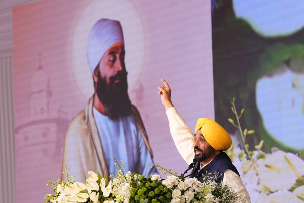 350ਵੀਂ ਸ਼ਹੀਦੀ ਸ਼ਤਾਬਦੀ: ਅਤਿ-ਆਧੁਨਿਕ 360 ਡਿਗਰੀ ਪ੍ਰੋਜੈਕਸ਼ਨ ਰਾਹੀਂ ਸ੍ਰੀ ਗੁਰੂ ਤੇਗ਼ ਬਹਾਦਰ ਜੀ ਦੀ ਮਹਾਨ ਵਿਰਾਸਤ ਨੂੰ ਸ਼ਰਧਾਂਜਲੀ ਭੇਟ