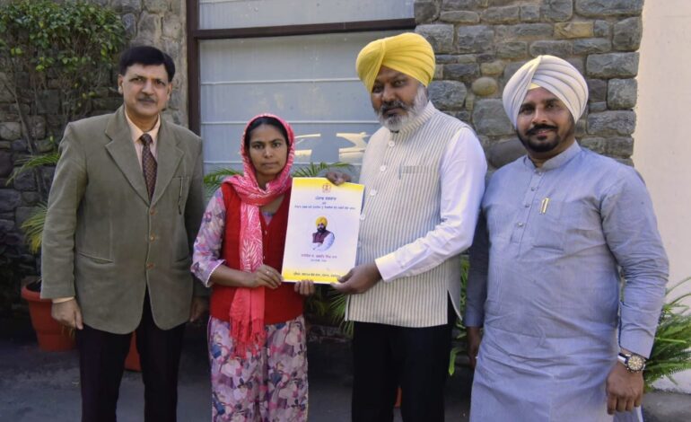 ਪਾਰਦਰਸ਼ੀ ਭਰਤੀ ਪ੍ਰਣਾਲੀ ਨੇ ਪੰਜਾਬ ਦੇ ਹੋਣਹਾਰ ਨੌਜਵਾਨਾਂ ਲਈ ਖੋਲ੍ਹੇ ਸੁਨਹਿਰੀ ਭਵਿੱਖ ਦੇ ਦਰਵਾਜ਼ੇ: ਹਰਪਾਲ ਸਿੰਘ ਚੀਮਾ