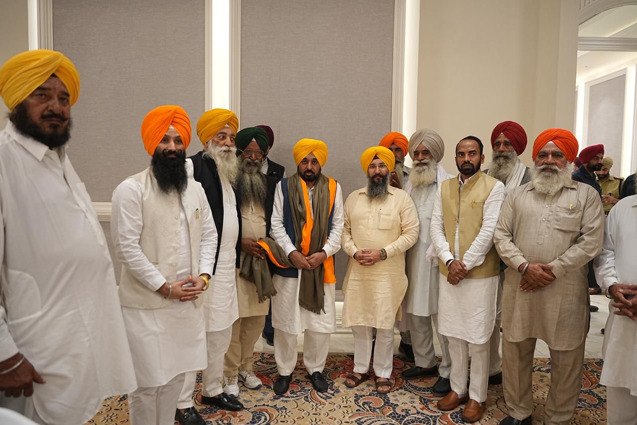 ਸੇਖਵਾਂ ਦੀ ਅਗਵਾਈ ਹੇਠ ਧਰਮੀ ਫੌਜੀ ਪਰਿਵਾਰਾਂ ਨੇ ‘ਆਪ’ ਨੂੰ ਦਿੱਤਾ ਸਮਰਥਨ, ਮੁੱਖ ਮੰਤਰੀ ਨੇ ਮਸਲੇ ਹੱਲ ਕਰਨ ਦਾ ਦਿੱਤਾ ਭਰੋਸਾ 