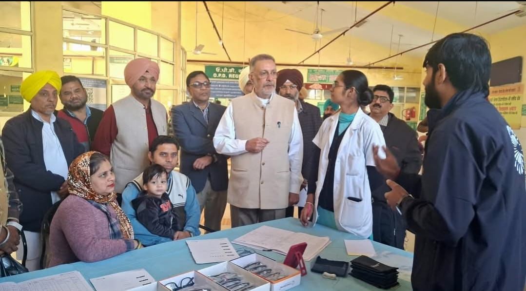 ਆਮ ਆਦਮੀ ਪਾਰਟੀ ਦੇ ਵਿਧਾਇਕ ਮਰੀਜ਼ਾਂ ਦੀਆਂ ਸਹੂਲਤਾਂ ਅਤੇ ਡਾਕਟਰੀ ਦੇਖਭਾਲ ਦੀ ਗੁਣਵੱਤਾ ਦਾ ਨਿਰੀਖਣ ਕਰਨ ਲਈ ਪਹੁੰਚੇ, ਜਨਤਾ ਲਈ ਬਿਹਤਰ ਸਿਹਤ ਸੰਭਾਲ ਯਕੀਨੀ ਬਣਾਉਣ ਦਾ ਦਿੱਤਾ ਭਰੋਸਾ