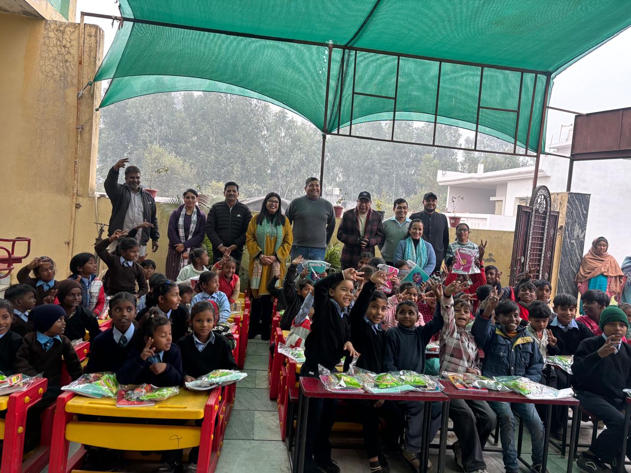 ਕਮਾਂਡਿੰਗ ਅਫ਼ਸਰ ਕਰਨਲ ਨਿਤਿਨ ਗੌਤਮ ਵੱਲੋਂ ਸਲੱਮ ਏਰੀਆ ਦੇ ਬੱਚਿਆਂ ਵਿੱਚ ਨਵੀਂ ਆਸ ਅਤੇ ਆਤਮ-ਵਿਸ਼ਵਾਸ ਦਾ ਸੰਚਾਰ