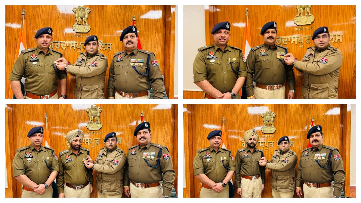 ਐੱਸ.ਐੱਸ.ਪੀ. ਗੁਰਦਾਸਪੁਰ ਵੱਲੋਂ ਸ਼ਲਾਘਾਯੋਗ ਕਾਰਗੁਜ਼ਾਰੀ ਲਈ ਪੁਲਿਸ ਅਧਿਕਾਰੀ ਅਤੇ ਕਰਮਚਾਰੀ ਸਨਮਾਨਿਤ