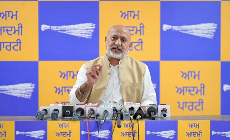 ਆਪ’ ਦਾ ਕਾਂਗਰਸ ਨੂੰ ਸਵਾਲ: 500 ਕਰੋੜ ਅਤੇ 350 ਕਰੋੜ ਦੇ ‘ਖੇਡ’ ਦੀ ਅਸਲ ਕਹਾਣੀ ਕੀ ਹੈ?*