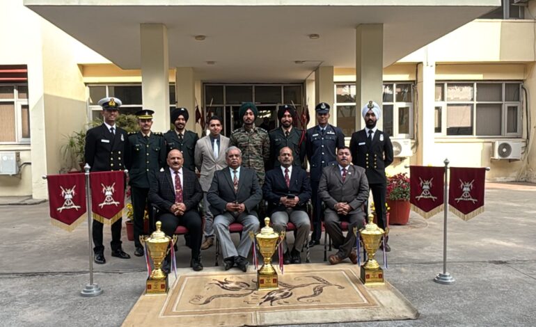 ਮਹਾਰਾਜਾ ਰਣਜੀਤ ਸਿੰਘ ਪ੍ਰੈਪਰੇਟਰੀ ਇੰਸਟੀਚਿਊਟ ਵੱਲੋਂ ਅੱਠ ਸਾਬਕਾ ਕੈਡਿਟਾਂ ਦਾ ਅਚੀਵਰ ਐਵਾਰਡ ਨਾਲ ਸਨਮਾਨ