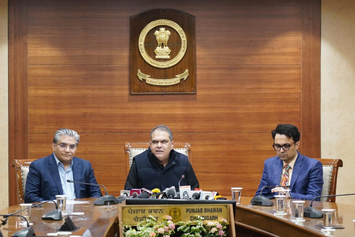 ਅੰਬਰ ਗਰੁੱਪ ਵੱਲੋਂ ਰਾਜਪੁਰਾ ਵਿਖੇ ਖੋਜ ਅਤੇ ਵਿਕਾਸ ਕੇਂਦਰ ਵਿੱਚ 500 ਕਰੋੜ ਰੁਪਏ ਦੇ ਨਿਵੇਸ਼ ਦਾ ਐਲਾਨਅਤਿ-ਆਧੁਨਿਕ ਐਚਵੀਏਸੀ ਡਿਜ਼ਾਈਨ ਅਤੇ ਇੰਜੀਨੀਅਰਿੰਗ ਵਿੱਚ 1,000 ਉੱਚ-ਗੁਣਵੱਤਾ ਵਾਲੇ ਰੋਜ਼ਗਾਰ ਦੇ ਨਵੇਂ ਮੌਕੇ ਸਿਰਜੇ ਜਾਣਗੇ