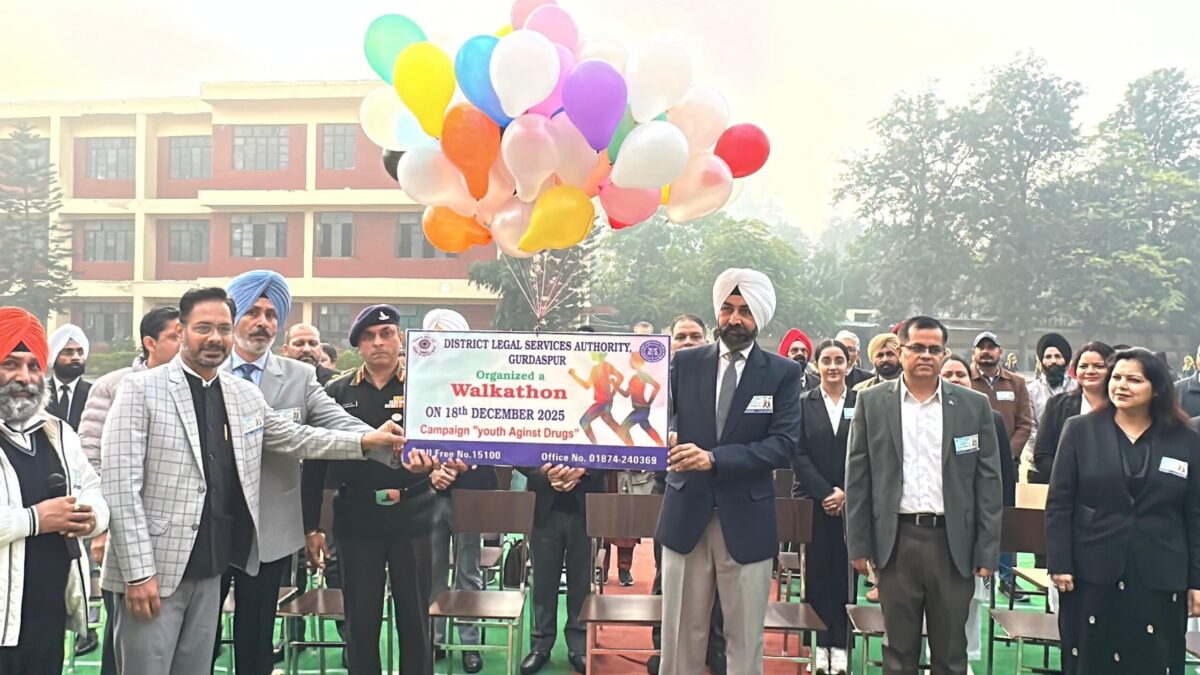 ਜਿਲ੍ਹਾ ਕਾਨੂੰਨੀ ਸੇਵਾਵਾਂ ਅਥਾਰਟੀ, ਗੁਰਦਾਸਪੁਰ ਵਲੋਂ ‘ਨਸ਼ਿਆਂ ਖਿਲਾਫ਼ ਨੌਜਵਾਨ’ ਤਹਿਤ ਨਸ਼ਿਆਂ ਵਿਰੁੱਧ ਜਾਗਰੂਕਤਾ ਰੈਲੀ