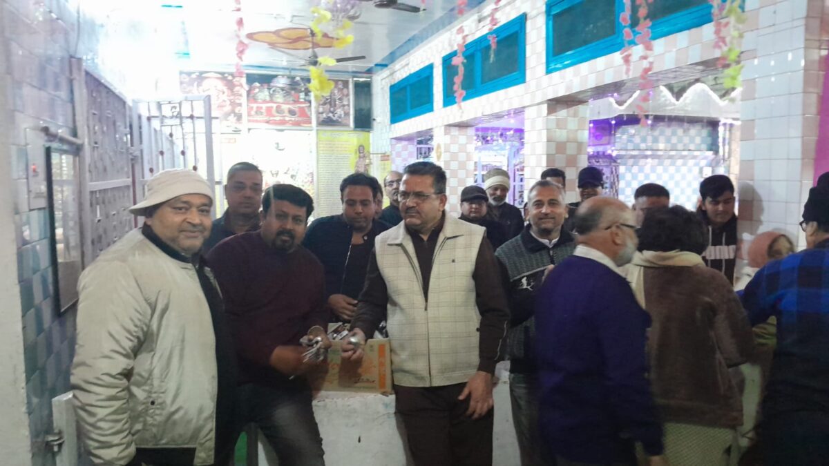 ਭਗਵਤ ਕਥਾ ਦੌਰਾਨ ਸ਼੍ਰੀ ਸਨਾਤਨ ਚੇਤਨਾ ਮੰਚ ਨੇ ਕੀਤੀ ਪ੍ਰਸ਼ਾਦ ਵੰਡਣ ਦੀ ਸੇਵਾ