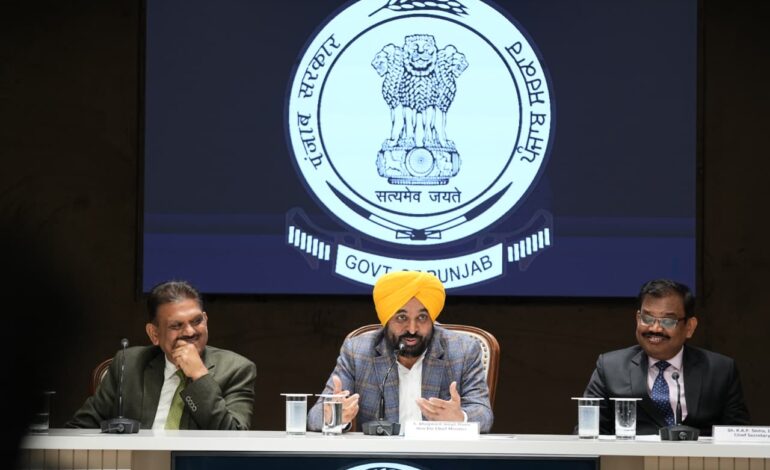 ਆਮ ਆਦਮੀ ਦੀ ਭਲਾਈ ਲਈ ਹਰ ਸੰਭਵ ਕੋਸ਼ਿਸ਼ ਕਰੋ: ਮੁੱਖ ਮੰਤਰੀ ਭਗਵੰਤ ਸਿੰਘ ਮਾਨ ਵੱਲੋਂ ਆਲ ਇੰਡੀਆ ਤੇ ਕੇਂਦਰੀ ਸੇਵਾਵਾਂ ਦੇ ਅਧਿਕਾਰੀਆਂ ਨੂੰ ਅਪੀਲ