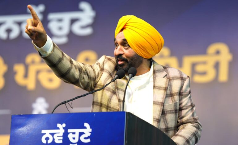 ਮੁੱਖ ਮੰਤਰੀ ਭਗਵੰਤ ਸਿੰਘ ਮਾਨ ਨੇ ਪਾਰਟੀ ਵਰਕਰਾਂ ਨੂੰ ‘ਯੁੱਧ ਨਸ਼ਿਆਂ ਵਿਰੁੱਧ’ ਦੇ ਦੂਜੇ ਪੜਾਅ ਨੂੰ ਲੋਕ ਲਹਿਰ ਵਿੱਚ ਬਦਲ ਲਈ ਕਿਹਾ