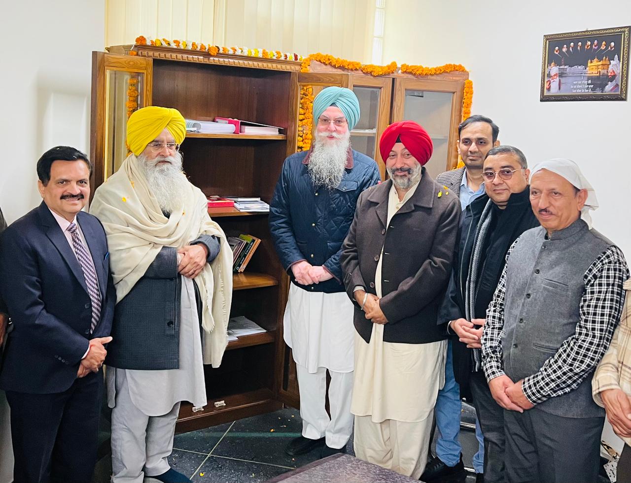 ਪੰਜਾਬ ਵਿਧਾਨ ਸਭਾ ਦੇ ਸਪੀਕਰ ਕੁਲਤਾਰ ਸਿੰਘ ਸੰਧਵਾਂ ਤੇ ਖੇਤੀਬਾੜੀ ਮੰਤਰੀ ਗੁਰਮੀਤ ਸਿੰਘ ਖੁੱਡੀਆਂ ਵੱਲੋਂ ਪੰਜਾਬ ਰਾਜ ਖੁਰਾਕ ਕਮਿਸ਼ਨ ਦੀ ਨਵੀਂ ਲਾਇਬ੍ਰੇਰੀ ਦਾ ਉਦਘਾਟਨ