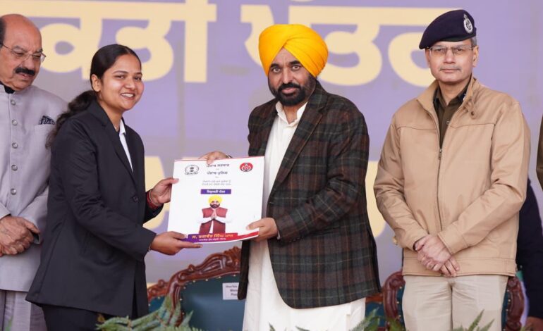 ਭਗਵੰਤ ਮਾਨ ਸਰਕਾਰ ਨੇ ਨਵਾਂ ਮਾਪਦੰਡ ਕੀਤਾ ਸਥਾਪਤ, 16 ਮਾਰਚ, 2022 ਤੋਂ ਔਸਤਨ ਰੋਜ਼ਾਨਾ 45 ਨੌਜਵਾਨਾਂ ਨੂੰ ਸਰਕਾਰੀ ਨੌਕਰੀਆਂ ਪ੍ਰਦਾਨ ਕੀਤੀਆਂ