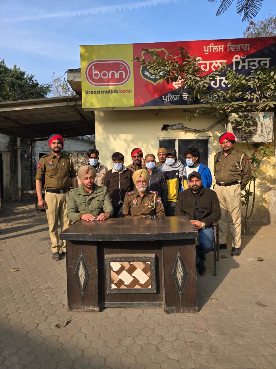 ਗੈਂਗਸਟਾਰਾਂ ਤੇ ਵਾਰ”: ਆਪ੍ਰੇਸ਼ਨ ਪ੍ਰਹਾਰ ਦੇ ਪਹਿਲੇ ਦਿਨ ਵਿਦੇਸ਼-ਅਧਾਰਤ ਗੈਂਗਸਟਰਾਂ ਦੇ 1300 ਤੋਂ ਵੱਧ ਸਹਿਯੋਗੀ/ਸਾਥੀ ਕਾਬੂ