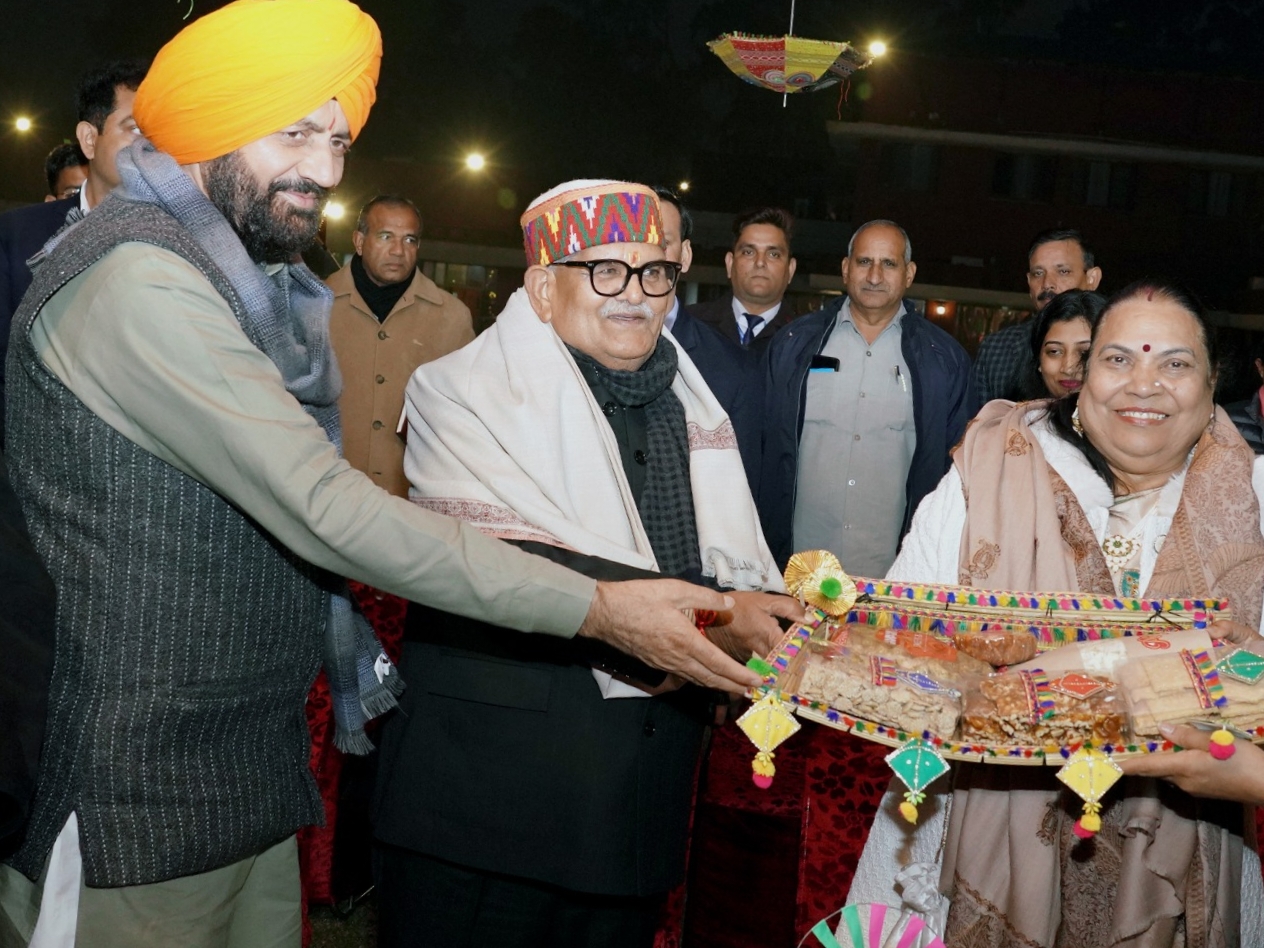 ਪੰਜਾਬ ਲੋਕ ਭਵਨ ਵਿਖੇ ਰਵਾਇਤੀ ਪੰਜਾਬੀ ਢੰਗ ਨਾਲ ਮਨਾਈ ਲੋਹੜੀ