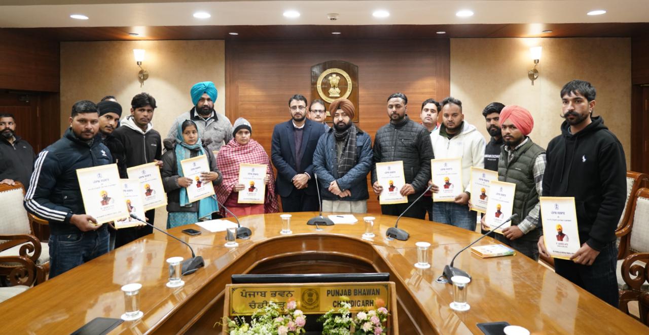 ਹਰਦੀਪ ਸਿੰਘ ਮੁੰਡੀਆਂ ਨੇ ਨਵ-ਨਿਯੁਕਤ ਉਮੀਦਵਾਰਾਂ ਨੂੰ ਸੌਂਪੇ ਨਿਯੁਕਤੀ ਪੱਤਰ