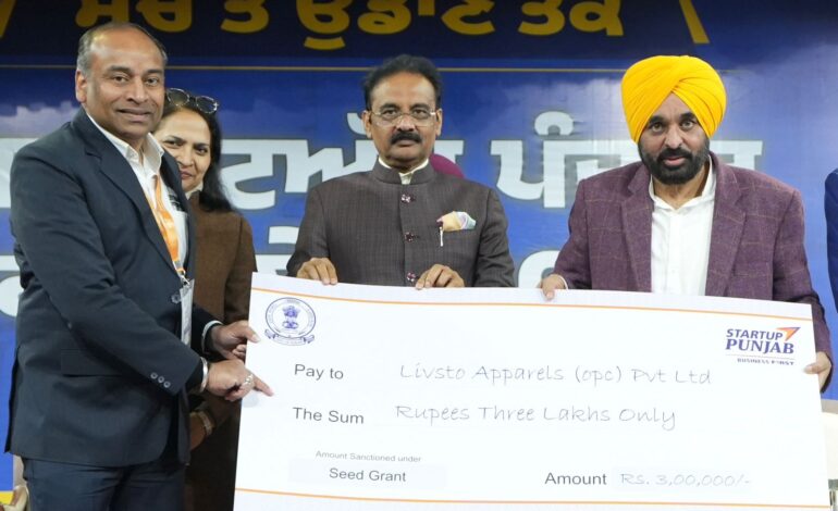 ਪੰਜਾਬ ਦੇ ਮੁੱਖ ਮੰਤਰੀ ਭਗਵੰਤ ਸਿੰਘ ਮਾਨ ਵੱਲੋਂ ਸੂਬੇ ਦੇ ਪਹਿਲੇ ਸਟਾਰਟਅੱਪ ਕਨਕਲੇਵ ਦਾ ਉਦਘਾਟਨ; ਨਵੀਨਤਾ ਅਤੇ ਸਖ਼ਤ ਮਿਹਨਤ ਨੂੰ ਸਟਾਰਟਅੱਪ ਦੀ ਸਫਲਤਾ ਦੀ ਰੀੜ੍ਹ ਦੀ ਹੱਡੀ ਦੱਸਿਆ