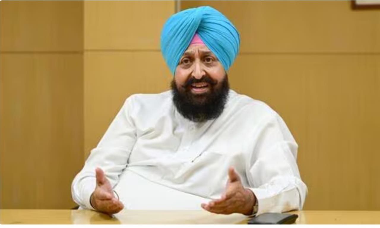 ਦਿੱਲੀ ਦੇ LoP ਅਤੀਸ਼ੀ ਦੇ ਅਪਮਾਨਜਨਕ ਬਿਆਨਾਂ ’ਤੇ ਬਾਜਵਾ ਦਾ ਤਿੱਖਾ ਵਾਰ; ਕਿਹਾ—ਫੋਰੈਂਸਿਕ ਰਿਪੋਰਟ ਨੇ ਸੱਚ ਸਾਹਮਣੇ ਲਿਆ