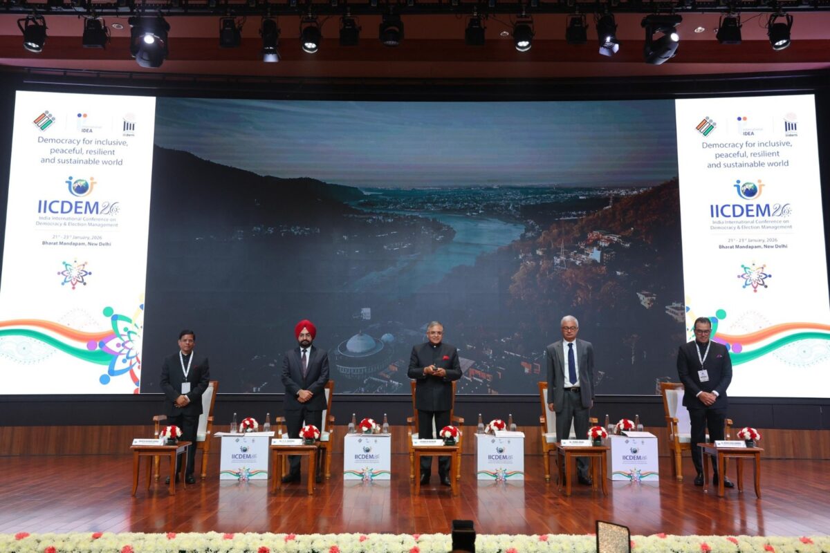 ਲੋਕਤੰਤਰ ਅਤੇ ਚੋਣ ਪ੍ਰਬੰਧਨ ‘ਤੇ ਅੰਤਰਰਾਸ਼ਟਰੀ ਸੰਮੇਲਨ -2026 ਸ਼ੁਰੂ