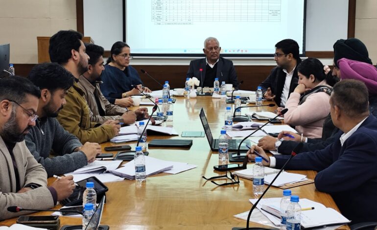 ਬਰਿੰਦਰ ਕੁਮਾਰ ਗੋਇਲ ਵੱਲੋਂ ਲੀਗਲ ਮਾਈਨਿੰਗ ਸਾਈਟਾਂ ਸਬੰਧੀ ਸਾਰੀਆਂ ਪ੍ਰਵਾਨਗੀਆਂ ਤੁਰੰਤ ਜਾਰੀ ਕਰਨ ਅਤੇ ਗ਼ੈਰ-ਕਾਨੂੰਨੀ ਮਾਈਨਿੰਗ ਵਿਰੁੱਧ ਸਖ਼ਤ ਕਾਰਵਾਈ ਦੇ ਨਿਰਦੇਸ਼